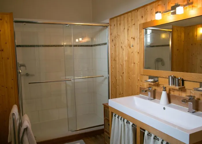 Chateau Valoux بيت ضيافة